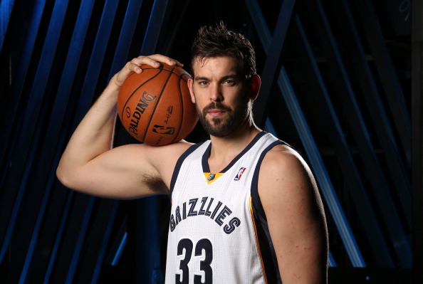 引起轰动的 引起轰动的